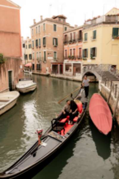 Surprise Proposal by a Canal Bridge in Venice - 14