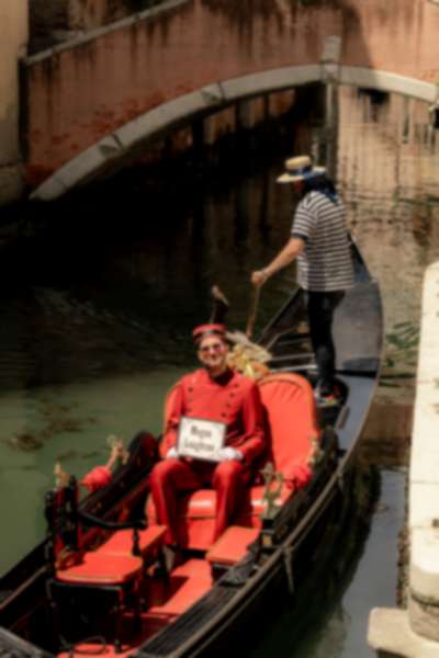 Venice Treasure-Hunt Surprise Proposal in Gondola and Palace - 8