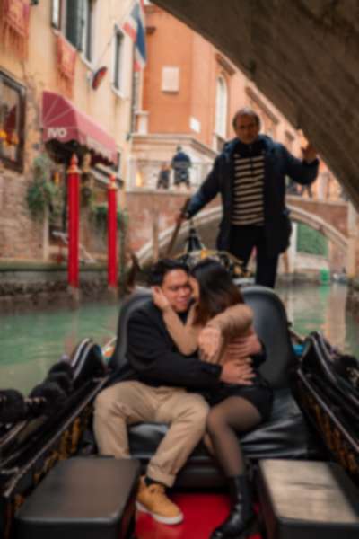 Winter Surprise Proposal on a Gondola in Venice - 8